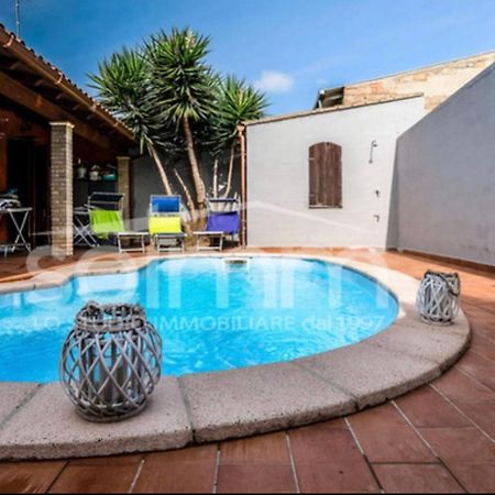 Bed and Breakfast La Siesta Sinnai Екстер'єр фото